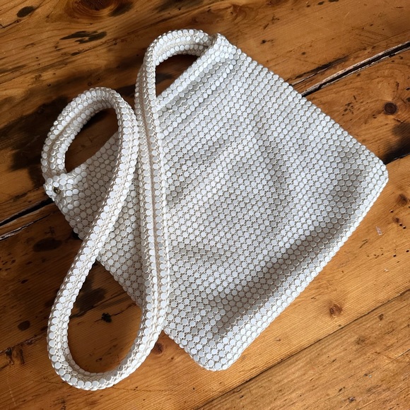 Vintage White Metal Mesh Purse - Picture 1 of 4